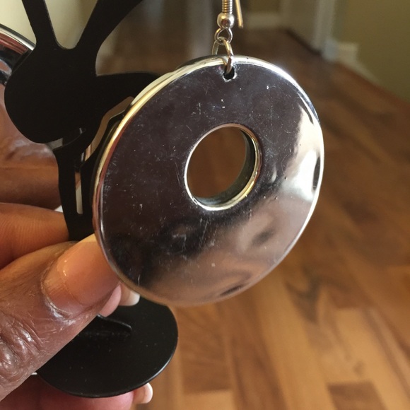 Elegant Lime green/Silver Plated drop Earrings. - Picture 4 of 8